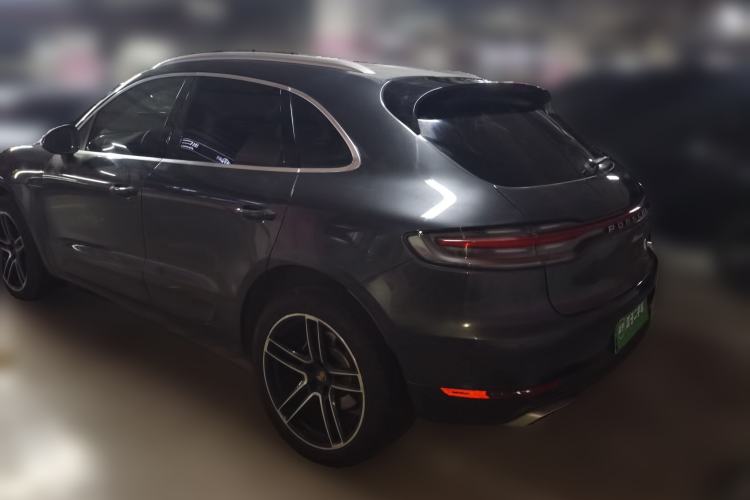 Used Porsche Macan 2021 Macan 2.0T Rear Left 45 Deg