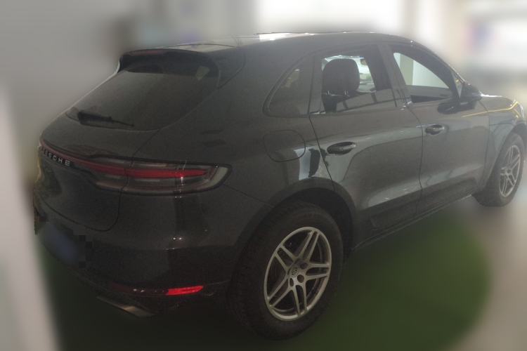 Used Porsche Macan 2021 Macan 2.0T Rear Right 45 Deg