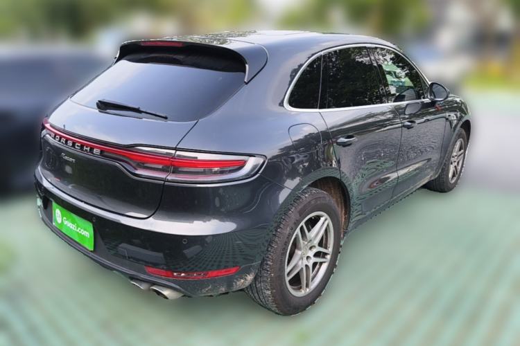 Used Porsche Macan 2021 Macan 2.0T Rear Right 45 Deg