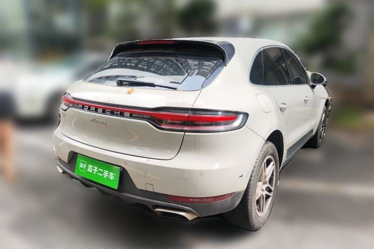 Used Porsche Macan 2021 Macan 2.0T Rear Right 45 Deg