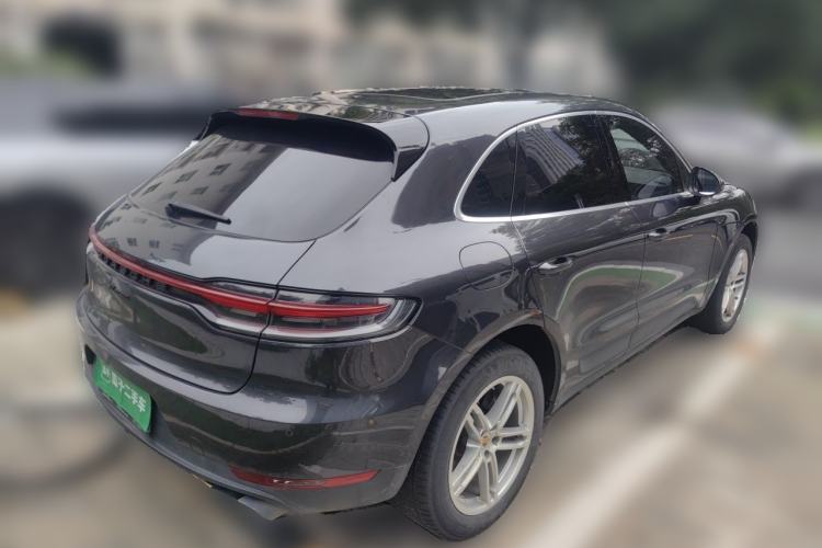 Used Porsche Macan 2021 Macan 2.0T Rear Right 45 Deg