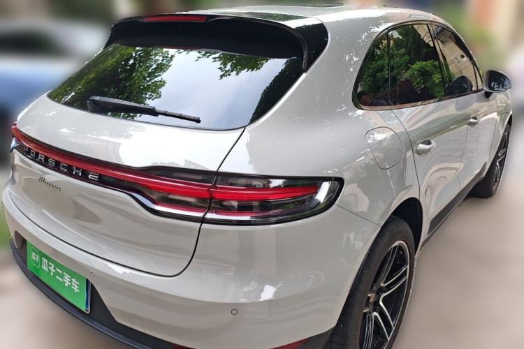 Used Porsche Macan 2021 Macan 2.0T Rear Right 45 Deg