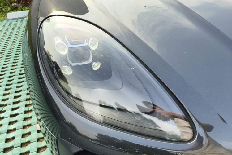 Used Porsche Macan 2021 Macan 2.0T Right Front Headlight