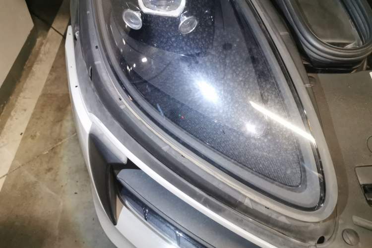 Used Porsche Macan 2021 Macan 2.0T Right Front Headlight