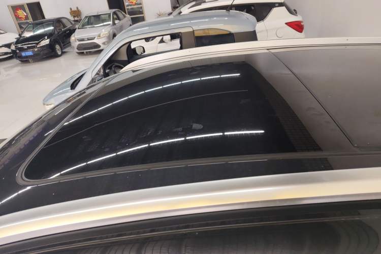 Used Porsche Macan 2021 Macan 2.0T Roof