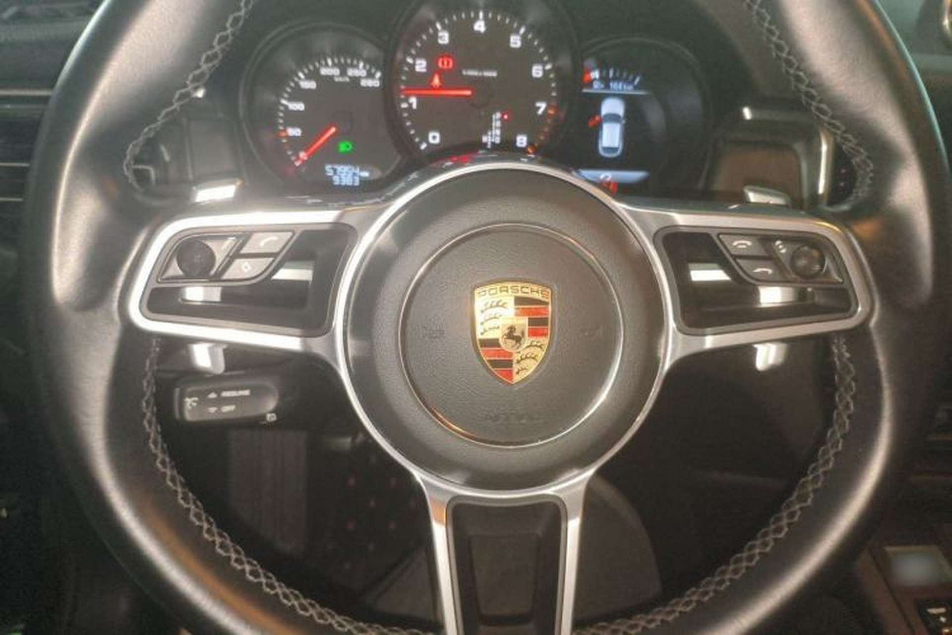 Used Porsche Macan 2021 Macan 2.0T Steering Wheel