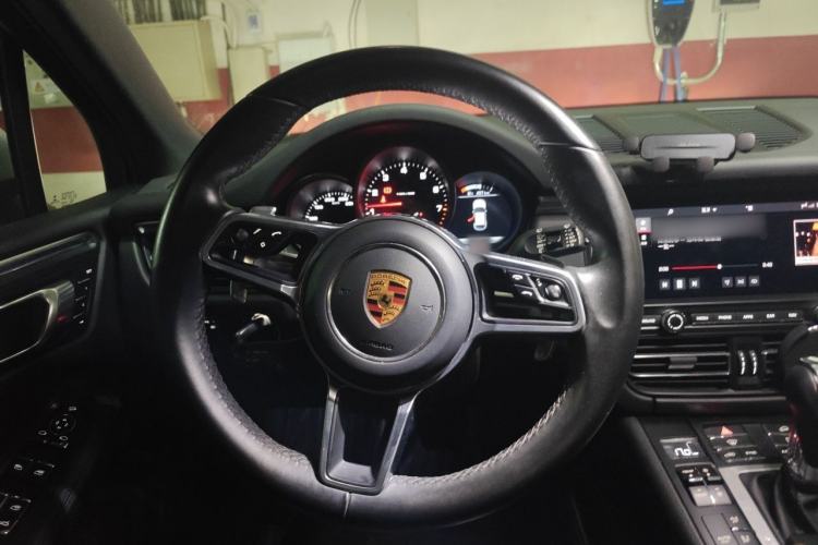Used Porsche Macan 2021 Macan 2.0T Steering Wheel