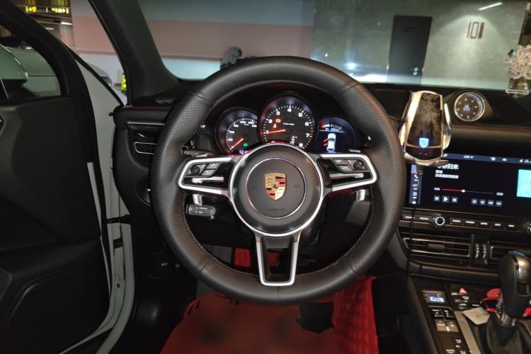 Used Porsche Macan 2021 Macan 2.0T Steering Wheel