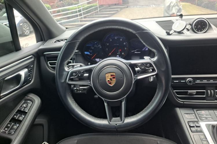 Used Porsche Macan 2021 Macan 2.0T Steering Wheel