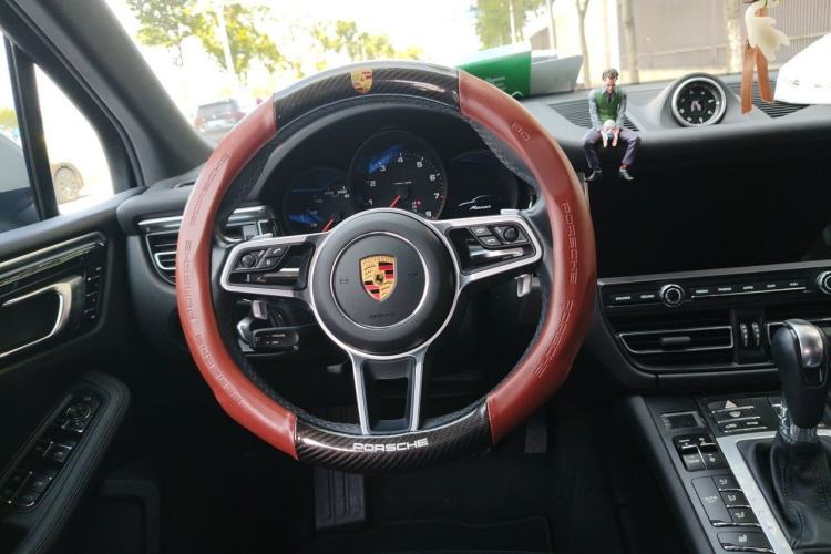Used Porsche Macan 2021 Macan 2.0T Steering Wheel