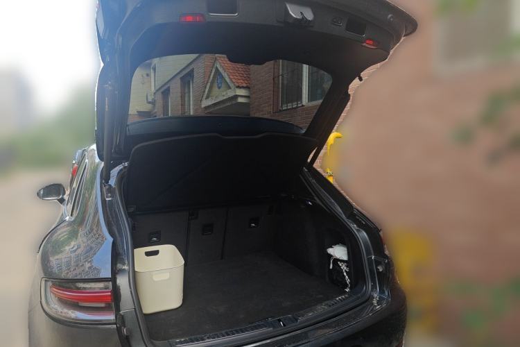 Used Porsche Macan 2021 Macan 2.0T Trunk