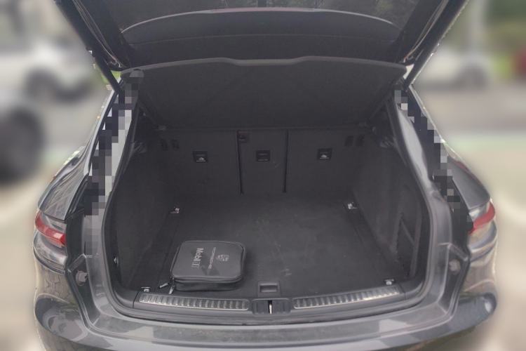 Used Porsche Macan 2021 Macan 2.0T Trunk
