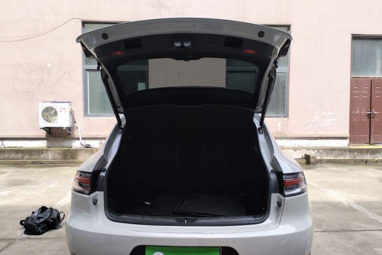 Used Porsche Macan 2021 Macan 2.0T Trunk