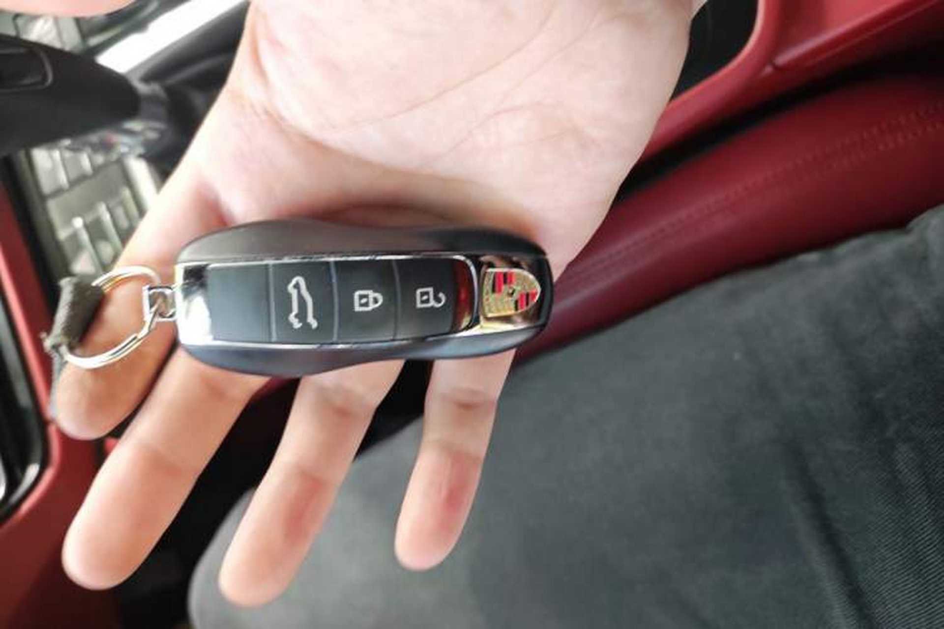 Used Porsche Macan 2021 Macan S 3.0T Vehicle Key