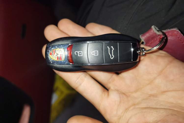 Used Porsche Macan 2021 Macan 2.0T Vehicle Key