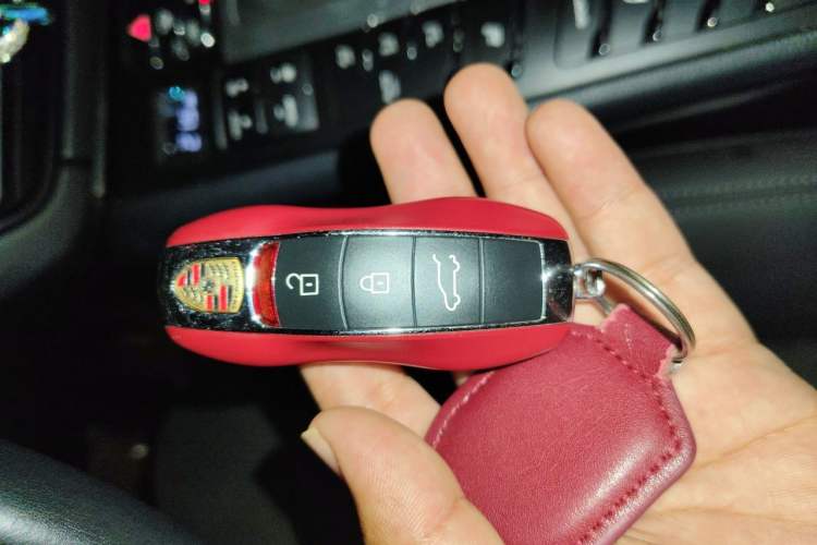 Used Porsche Macan 2021 Macan 2.0T Vehicle Key