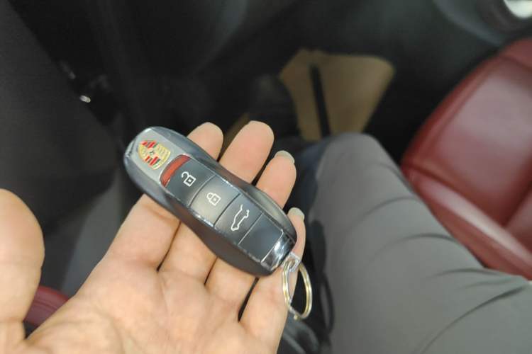 Used Porsche Macan 2021 Macan 2.0T Vehicle Key