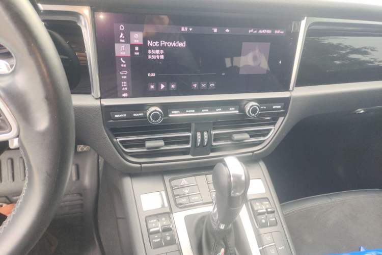 Used Porsche Macan 2021 Macan S 3.0T Audio And AC Panel