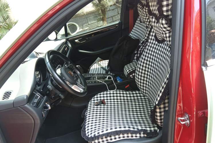 Used Porsche Macan 2021 Macan S 3.0T Left Front Seat