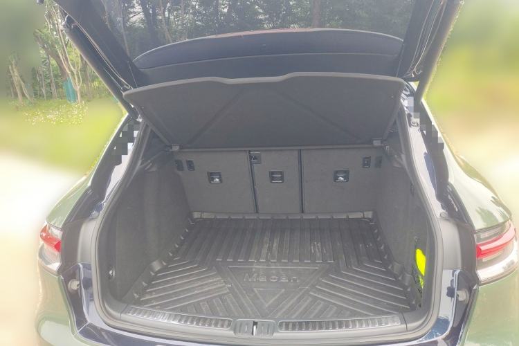 Used Porsche Macan 2021 Macan S 3.0T Trunk