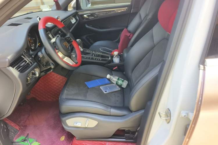 Used Porsche Macan 2021 Macan 2.0T Left Front Seat