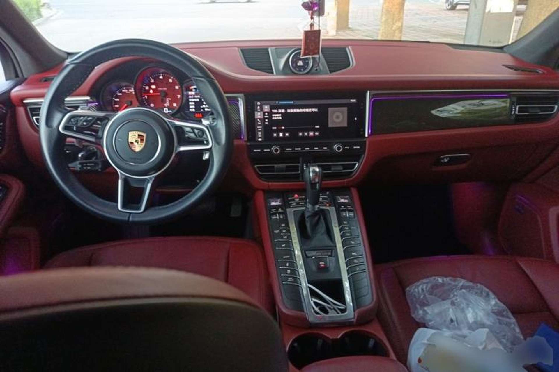 Used Porsche Macan 2021 Macan 2.0T Center Console