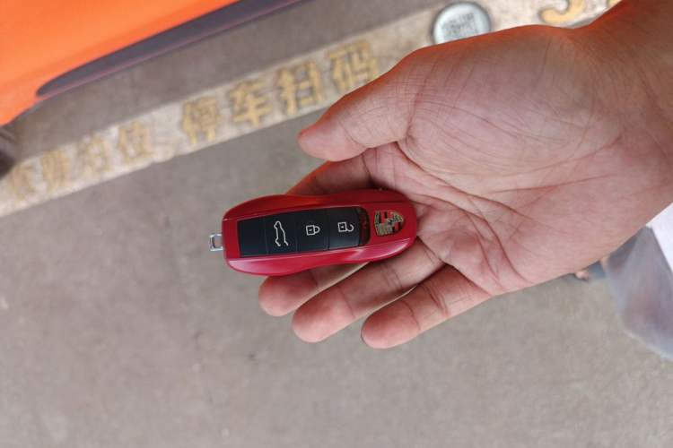 Used Porsche Macan 2021 Macan 2.0T Vehicle Key
