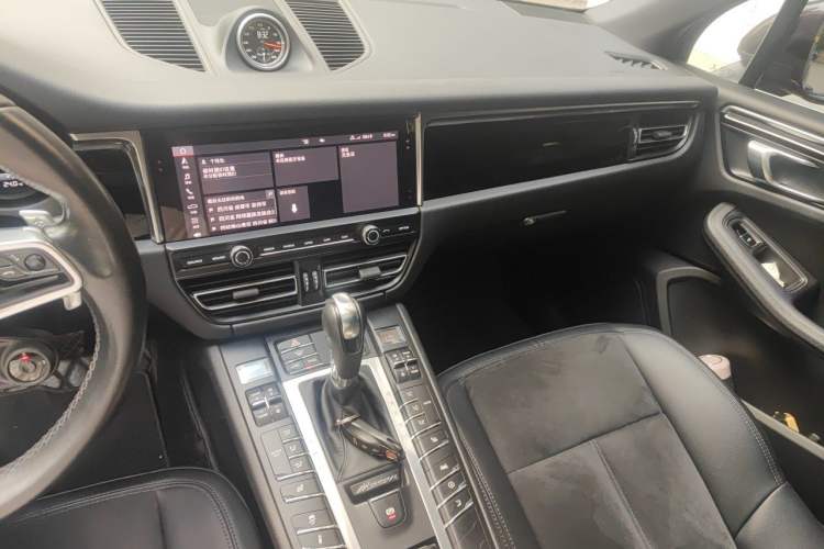 Used Porsche Macan 2021 Macan S 3.0T Audio And AC Panel