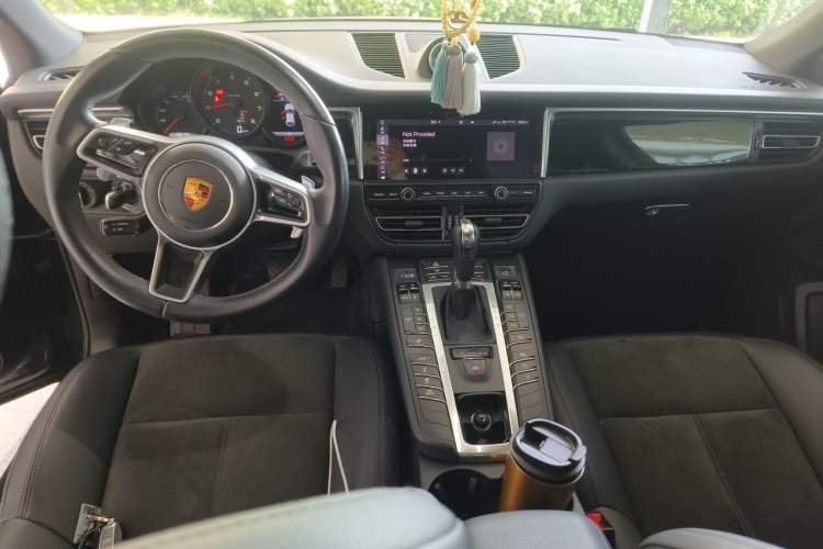 Used Porsche Macan 2021 Macan 2.0T Center Console