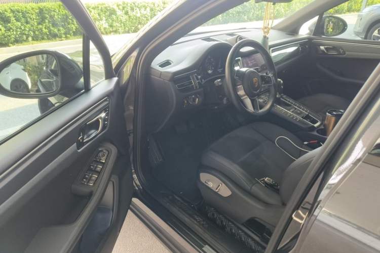 Used Porsche Macan 2021 Macan 2.0T Driver Seat