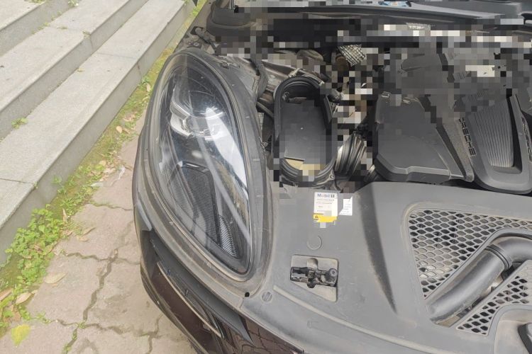Used Porsche Macan 2021 Macan S 3.0T Engine Bay Right
