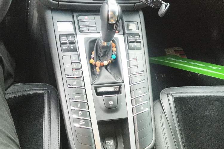 Used Porsche Macan 2021 Macan 2.0T Gear Lever