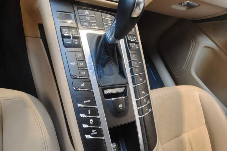 Used Porsche Macan 2021 Macan 2.0T Gear Lever