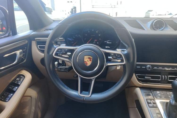 Used Porsche Macan 2021 Macan 2.0T Steering Wheel
