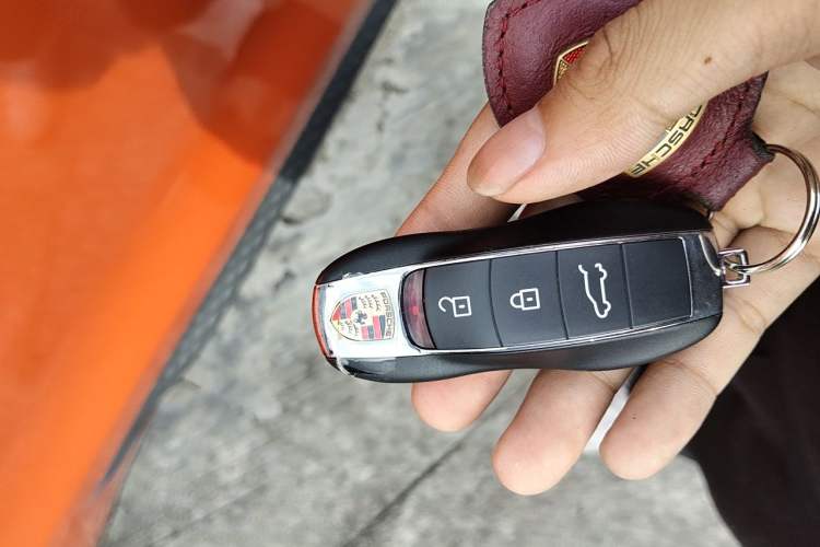 Used Porsche Macan  Vehicle Key