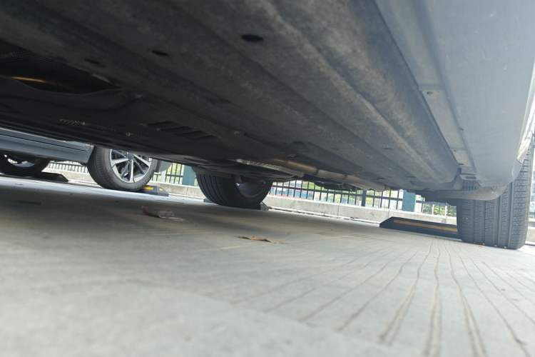 Used Porsche Macan 2021 Macan 2.0T Chassis Front Left