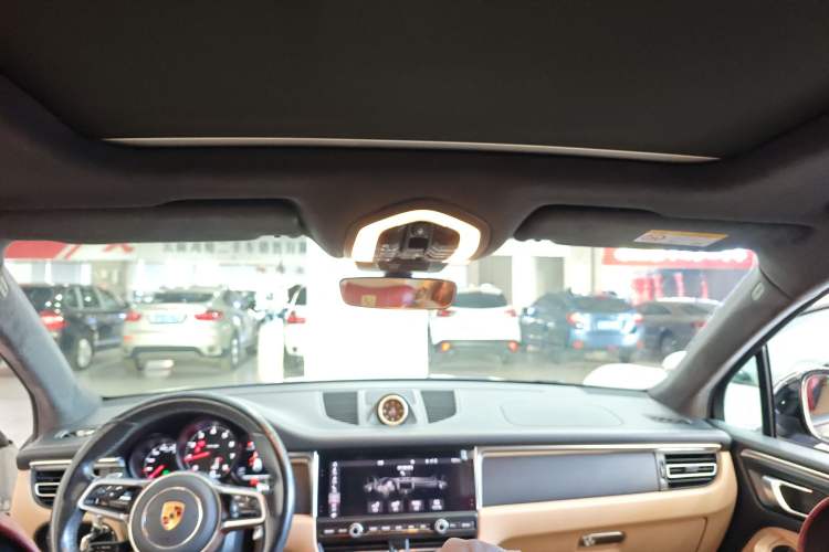 Used Porsche Macan 2021 Macan 2.0T Headliner