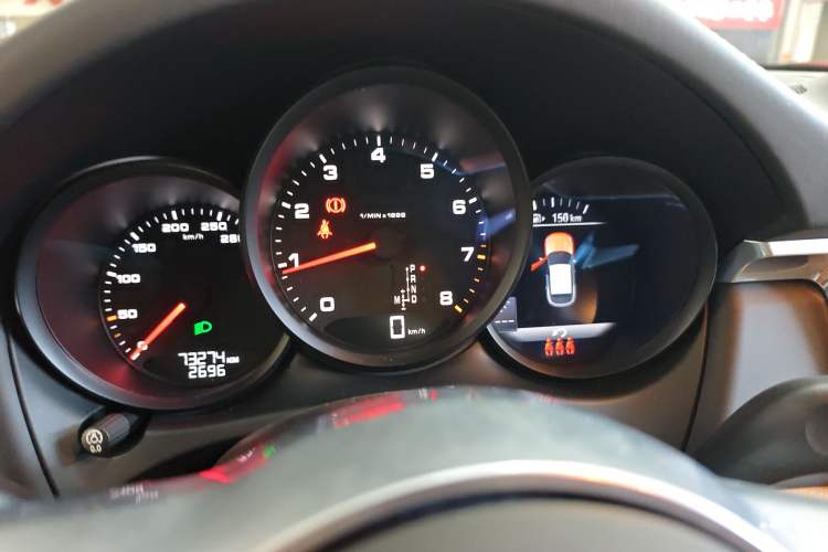 Used Porsche Macan 2021 Macan 2.0T Instrument Cluster
