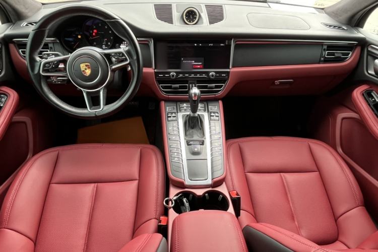 Used Porsche Macan 2021 Macan 2.0T Interior 6
