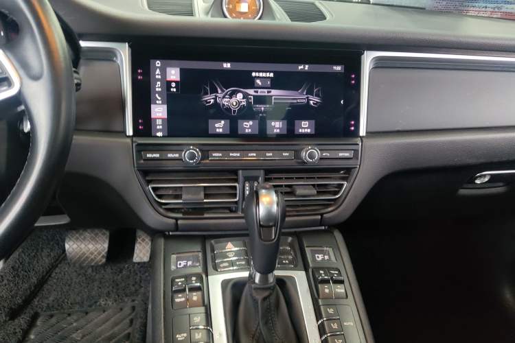 Used Porsche Macan 2021 Macan 2.0T Audio And AC Panel