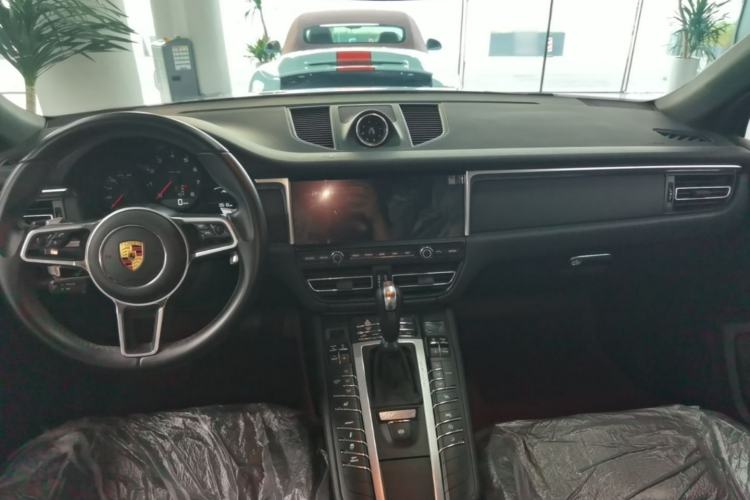 Used Porsche Macan 2021 Macan 2.0T Center Console