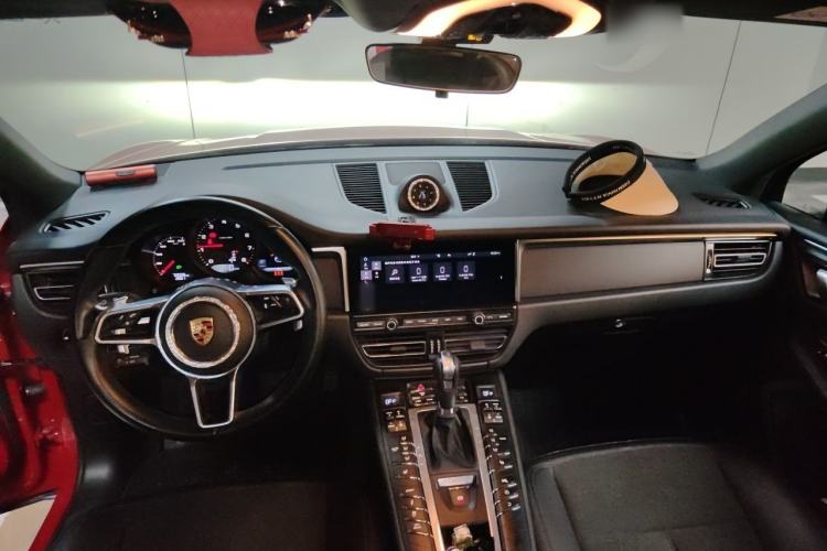 Used Porsche Macan 2021 Macan 2.0T Center Console