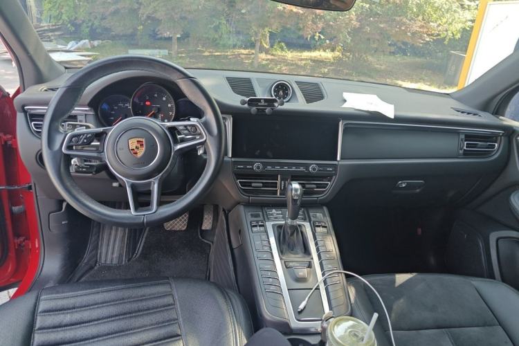 Used Porsche Macan 2021 Macan 2.0T Center Console