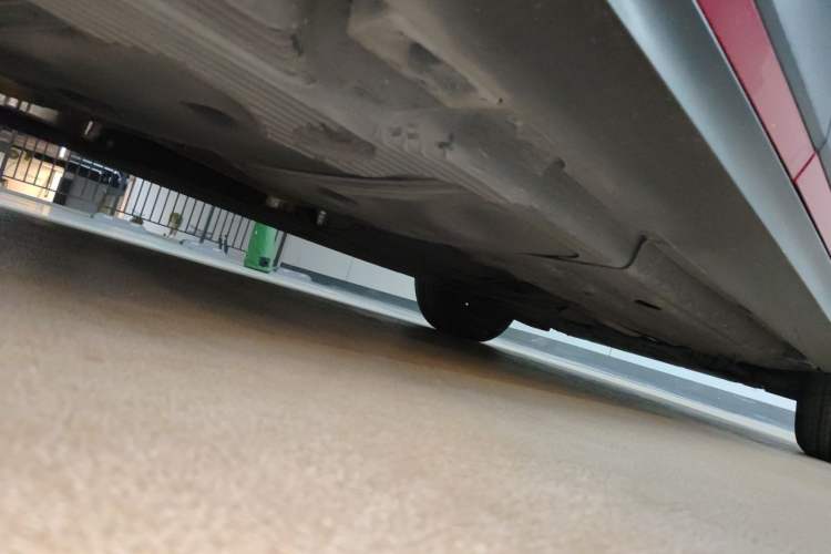 Used Porsche Macan 2021 Macan 2.0T Chassis Rear Right