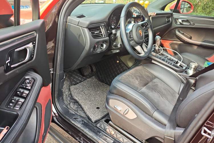 Used Porsche Macan 2021 Macan 2.0T Driver Seat
