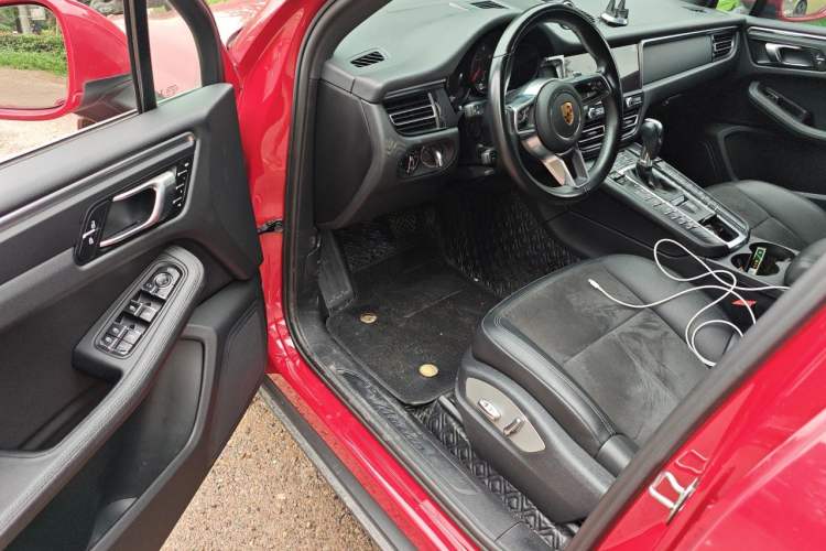 Used Porsche Macan 2021 Macan 2.0T Driver Seat