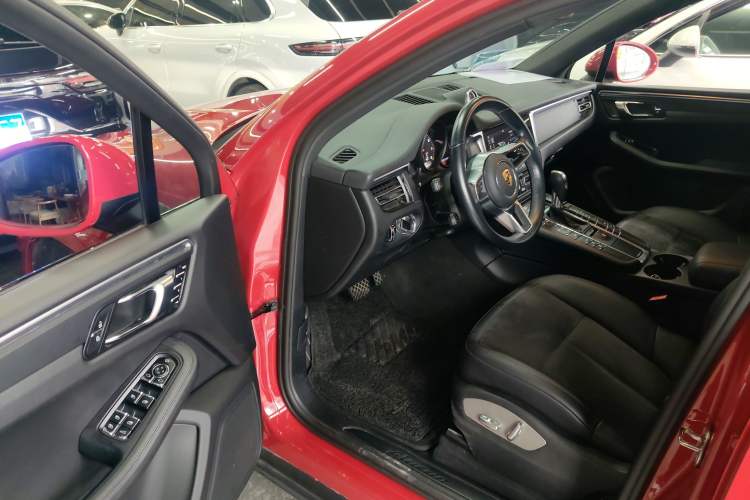 Used Porsche Macan 2021 Macan 2.0T Driver Seat