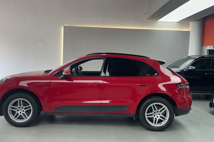 Used Porsche Macan 2021 Macan 2.0T Exterior 3