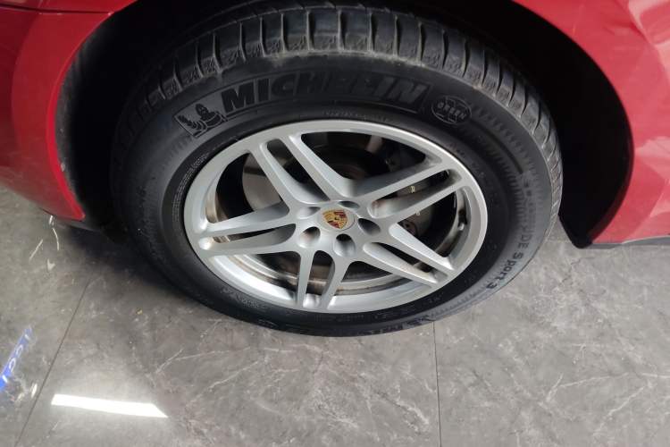 Used Porsche Macan 2021 Macan 2.0T Exterior 4