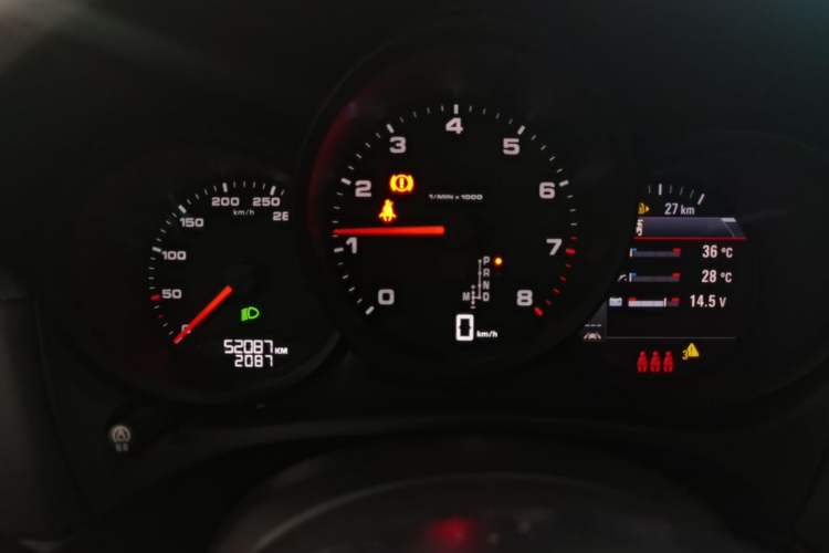 Used Porsche Macan 2021 Macan 2.0T Instrument Cluster